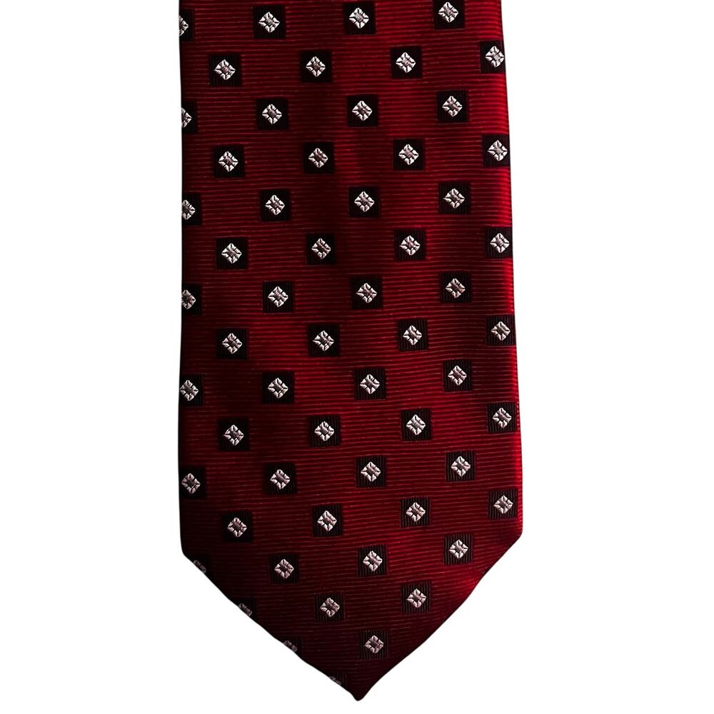 Vintage Genesis Studio | Dark Red Diamond Square Silk Tie | Formal Menswear